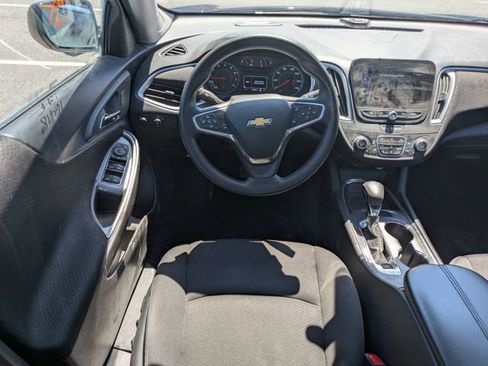 Used 2023 Chevrolet Malibu LT image 16