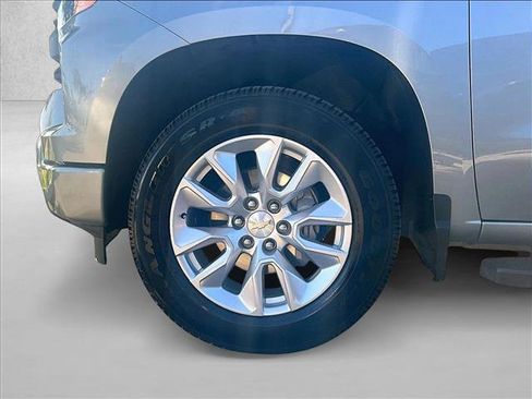 Used 2024 Chevrolet Silverado 1500 Custom RWD image 10