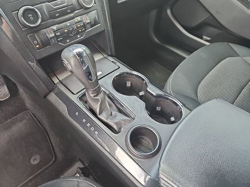 Used 2019 Ford Explorer XLT w/ Equipment Group 201A image 28