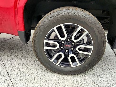 Used 2026 GMC Sierra 1500 AT4 w/ AT4 Premium Package AWD/4WD image 9