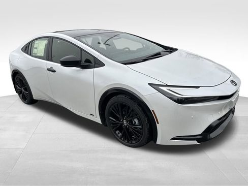 New 2026 Toyota Prius AWD image 7