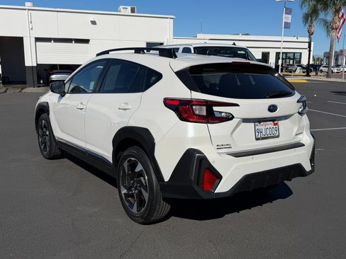 Used 2024 Subaru Crosstrek 2.5i Limited AWD/4WD image 9