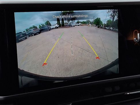 Used 2024 Jeep Wrangler Unlimited Sahara AWD/4WD image 17