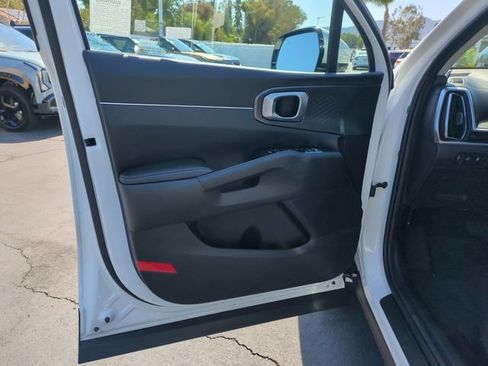 Certified 2025 Kia Sorento EX FWD image 12