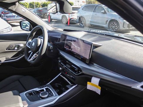 New 2026 BMW 330i Sedan w/ M Sport Package image 40