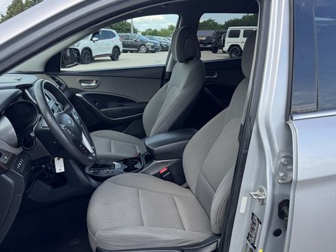 Used 2018 Hyundai Santa Fe Sport FWD image 16