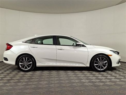 Used 2019 Honda Civic EX-L image 10