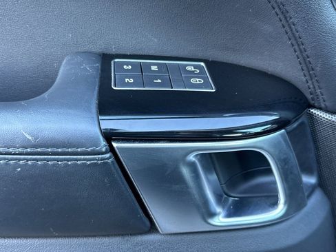 Used 2019 Land Rover Range Rover Sport HSE image 10