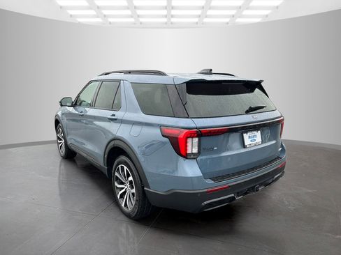 Used 2025 Ford Explorer ST-Line image 6