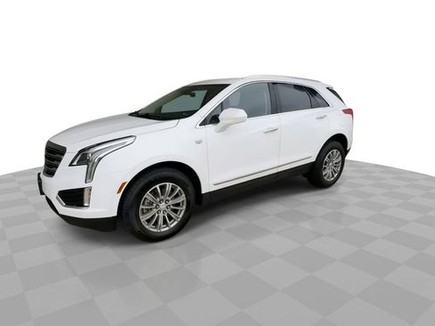 Certified 2019 Cadillac XT5 Luxury FWD image 4