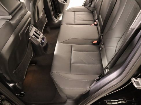 New 2025 BMW X3 xDrive30i w/ Premium Package AWD/4WD image 13