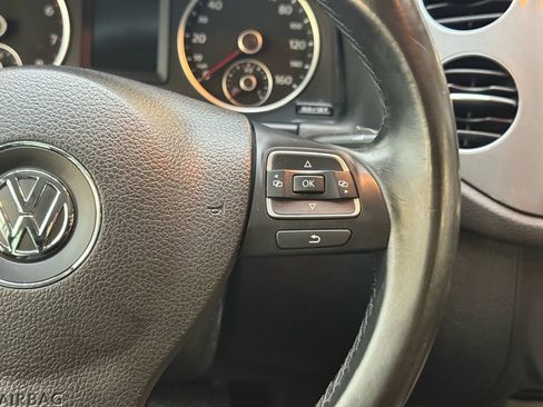 Used 2012 Volkswagen Tiguan S image 13