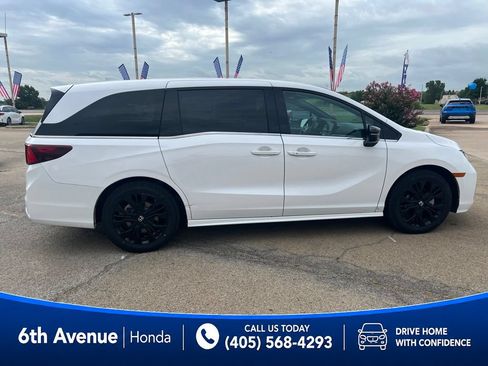 Used 2025 Honda Odyssey Sport-L image 4