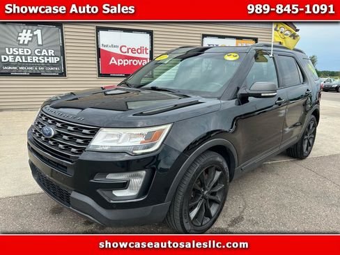 Used 2017 Ford Explorer XLT w/ XLT Technology Feature Bundle AWD/4WD image 1