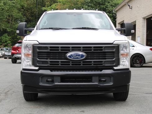 Used 2024 Ford F350 XL RWD image 3