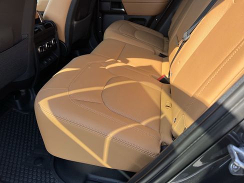 Certified 2024 Land Rover Defender 110 Carpathian Edition AWD/4WD image 34