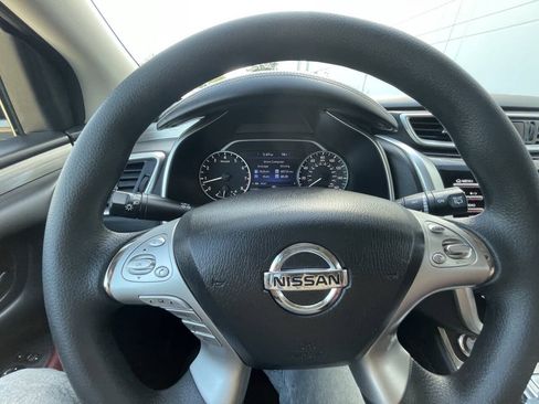 Used 2018 Nissan Murano S FWD image 17