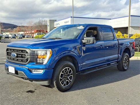 Used 2023 Ford F150 XLT image 3