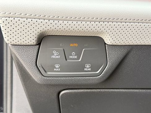 Used 2026 Volkswagen Atlas Peak Edition AWD/4WD image 21