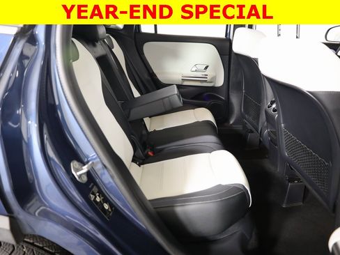 Used 2021 Mercedes-Benz GLA 35 AMG 4MATIC image 43