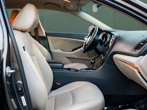 Used 2014 Kia Optima EX w/ Paint Protection Film Package image 15