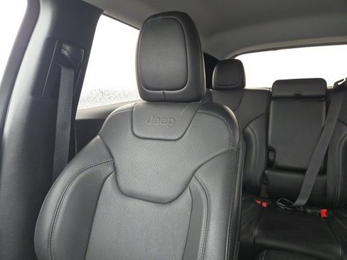 Used 2021 Jeep Cherokee Latitude Lux image 11