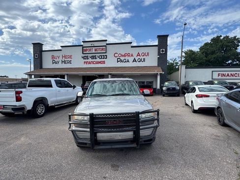 Used 2001 GMC Yukon XL SLT w/ SLT Equipment Group AWD/4WD image 2
