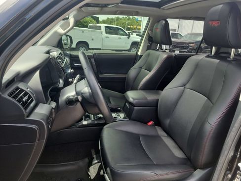 Used 2020 Toyota 4Runner TRD Off-Road Premium w/ Moonroof Package AWD/4WD image 20