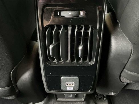 Used 2022 Jeep Compass Limited image 20