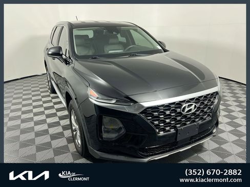 Used 2020 Hyundai Santa Fe SE image 1