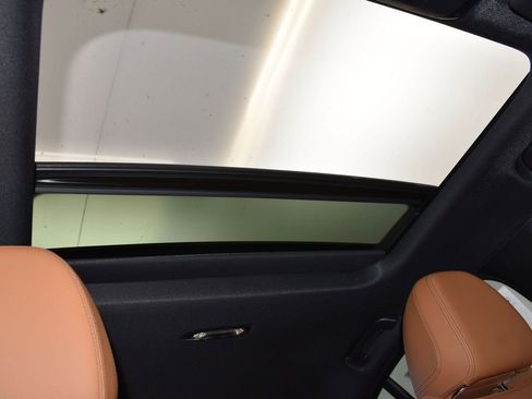 New 2026 BMW 330i Sedan w/ Convenience Package RWD image 26