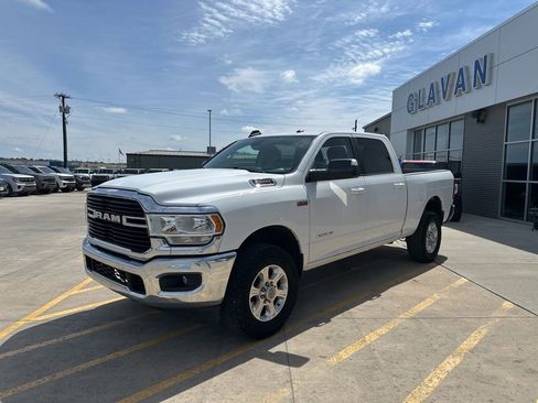 Used 2020 RAM 2500 Big Horn w/ Level 1 Equipment Group AWD/4WD image 3