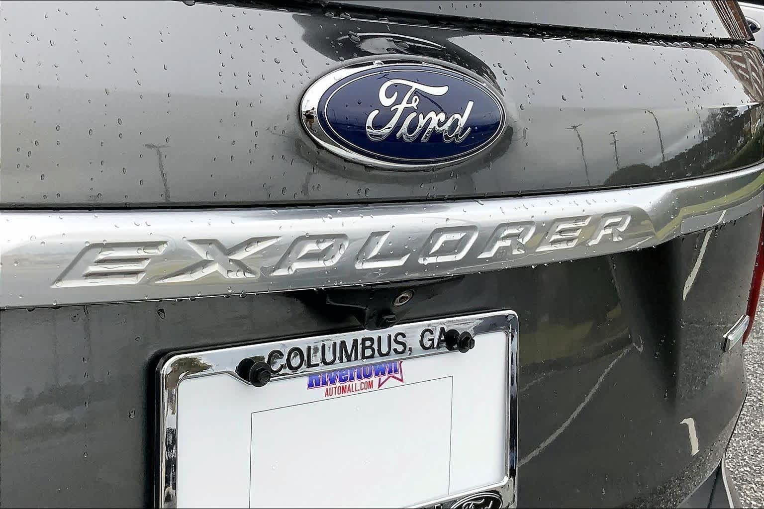 Used 2016 Ford Explorer Platinum AWD/4WD image 10