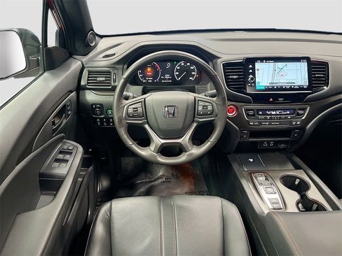 Used 2025 Honda Ridgeline TrailSport image 23