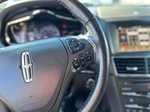 Used 2019 Lincoln MKT Reserve Sport Utility 4D image 15