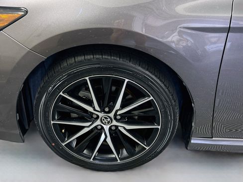 Used 2023 Toyota Camry SE FWD image 13