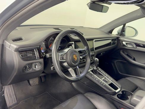 Used 2020 Porsche Macan AWD/4WD image 4