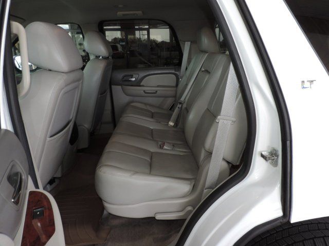 Used 2014 Chevrolet Tahoe LT w/ Luxury Package RWD image 22