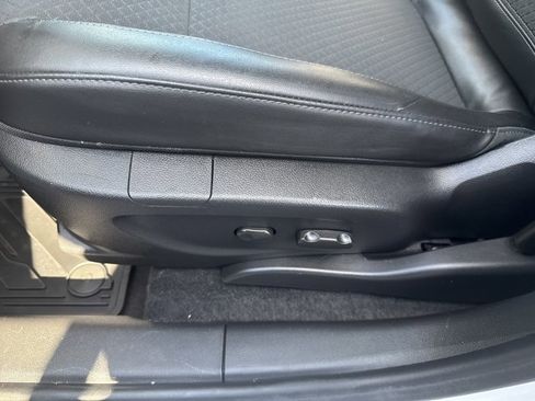 Used 2022 Buick Encore Preferred w/ Safety Package image 11