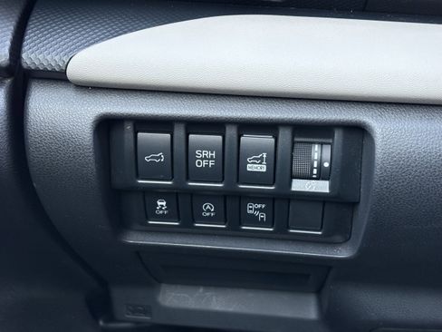 Certified 2024 Subaru Forester Limited w/ Convenience Package image 17