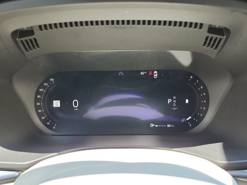 Used 2023 Volvo XC60 B5 Plus FWD image 18