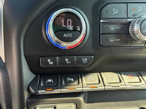Used 2021 GMC Sierra 1500 SLT AWD/4WD image 38