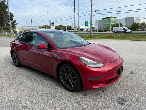 Used 2021 Tesla Model 3 Standard Range Plus RWD image 3
