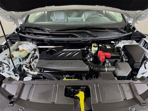 Used 2025 Nissan Rogue SV w/ SV Premium Package image 28
