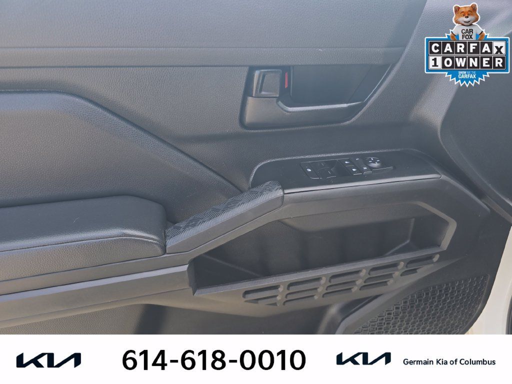 Used 2024 Toyota Tacoma SR RWD image 23