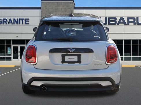 Used 2022 MINI Cooper 2-Door Hardtop w/ Premium Package image 7