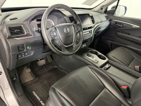 Certified 2023 Honda Ridgeline RTL image 3