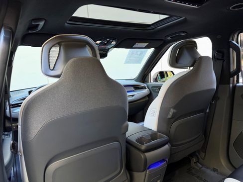 Used 2024 Kia EV9 GT-Line image 39