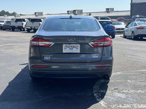 Used 2019 Ford Fusion SE FWD image 5