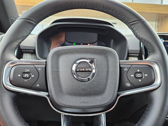 Certified 2026 Volvo EX40 Ultra AWD/4WD image 23